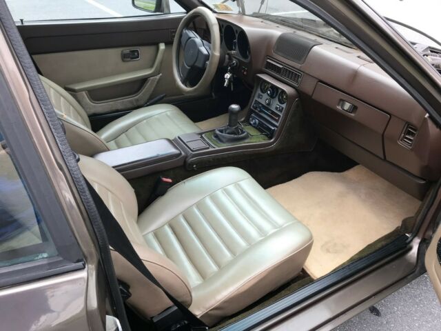 1984 Porsche 944 - photo 7