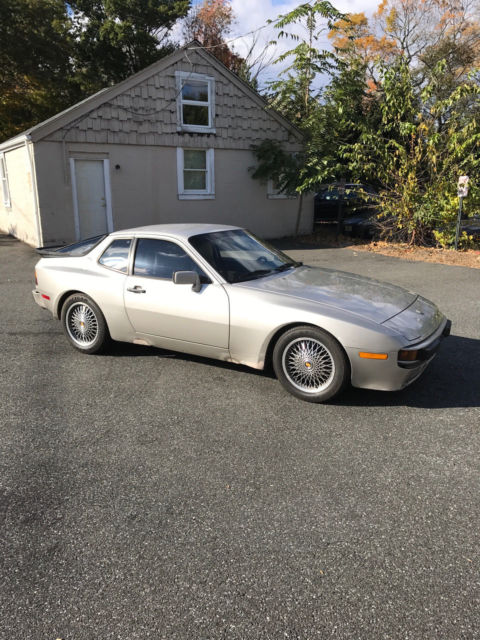 1985 Porsche 944 - photo 3