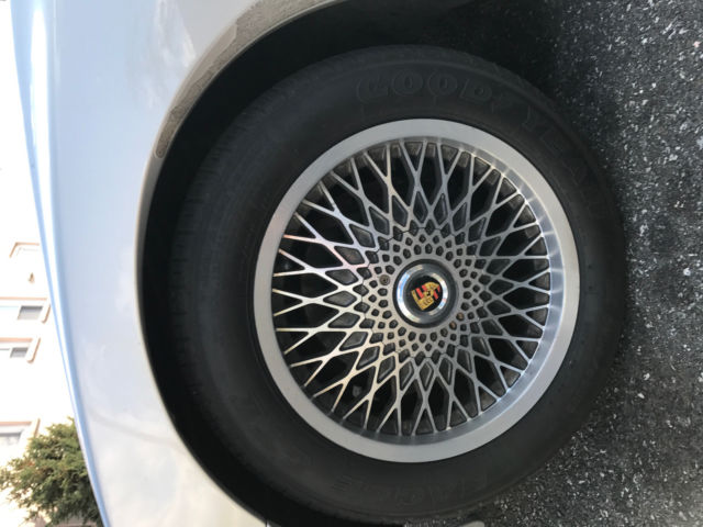 1985 Porsche 944 - photo 9