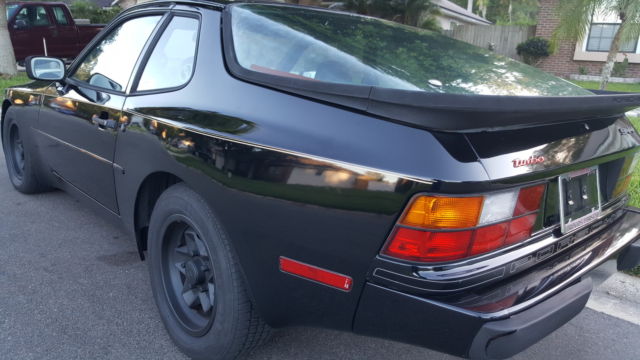 1984 Porsche 944 - photo 2