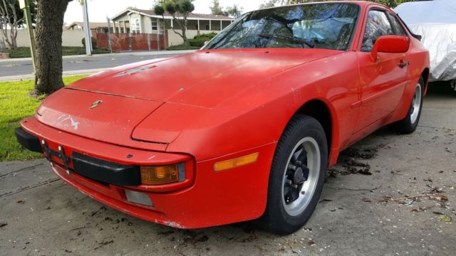 1985 Porsche 944 - photo 2