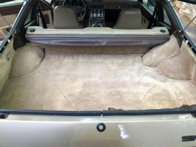 1984 Porsche 944 - photo 9