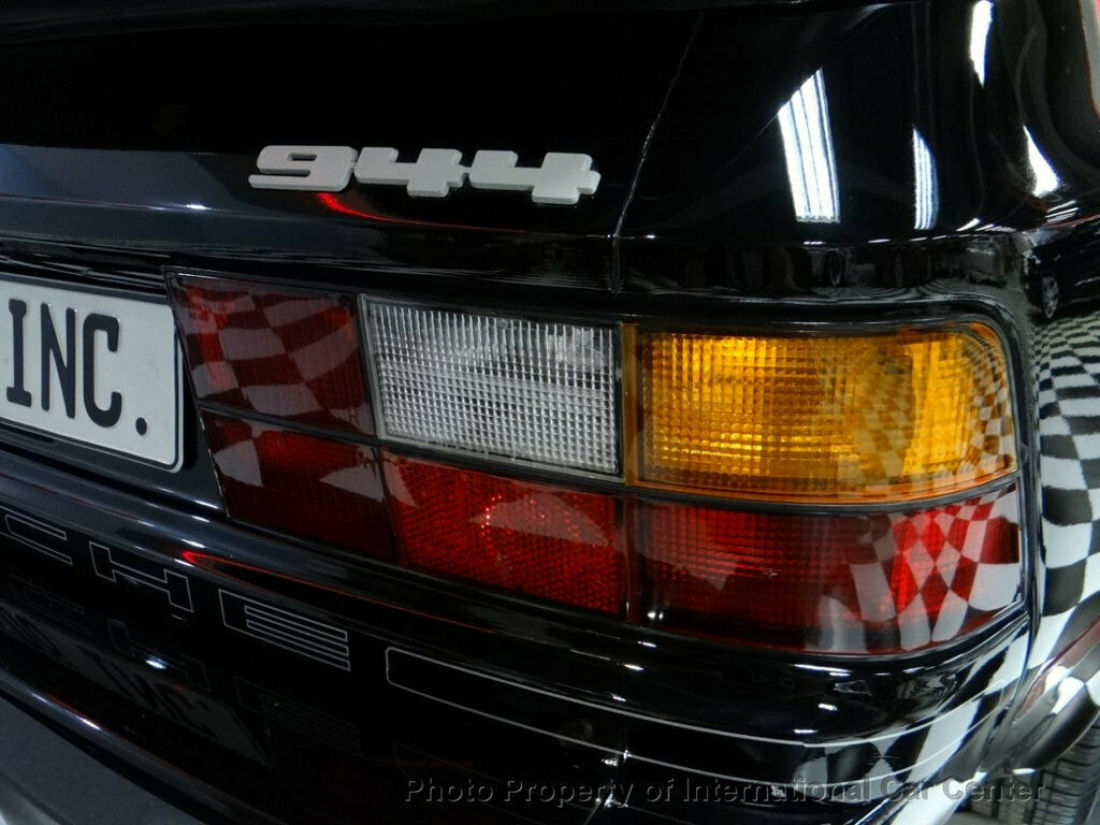 1984 Porsche 944 - photo 12
