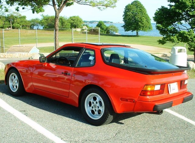 PORSCHE 944 RED 1985 1985 Porsche 944