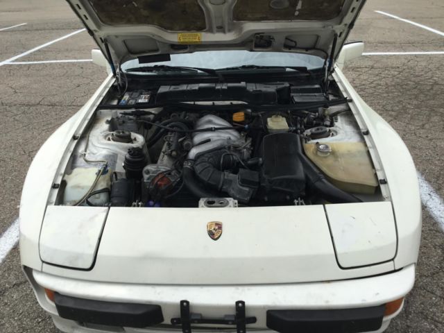 1985 Porsche 944 - photo 9