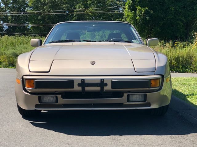 1985 Porsche 944 - photo 6