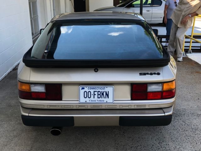 1985 Porsche 944 - photo 7
