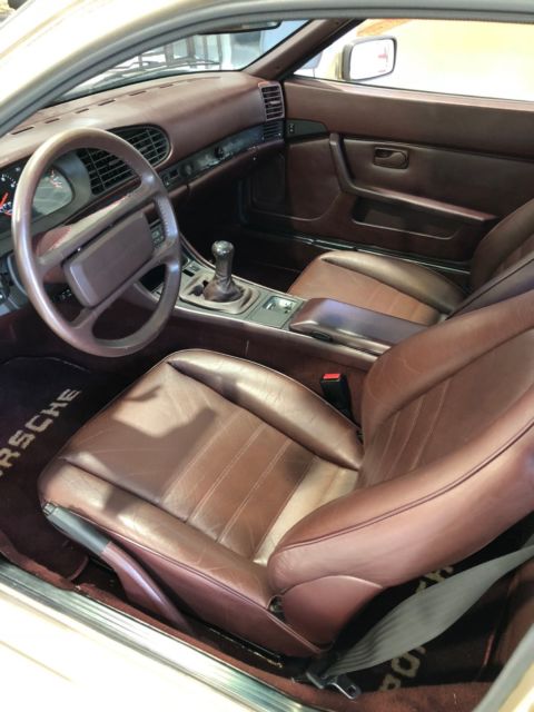 1985 Porsche 944 - photo 9