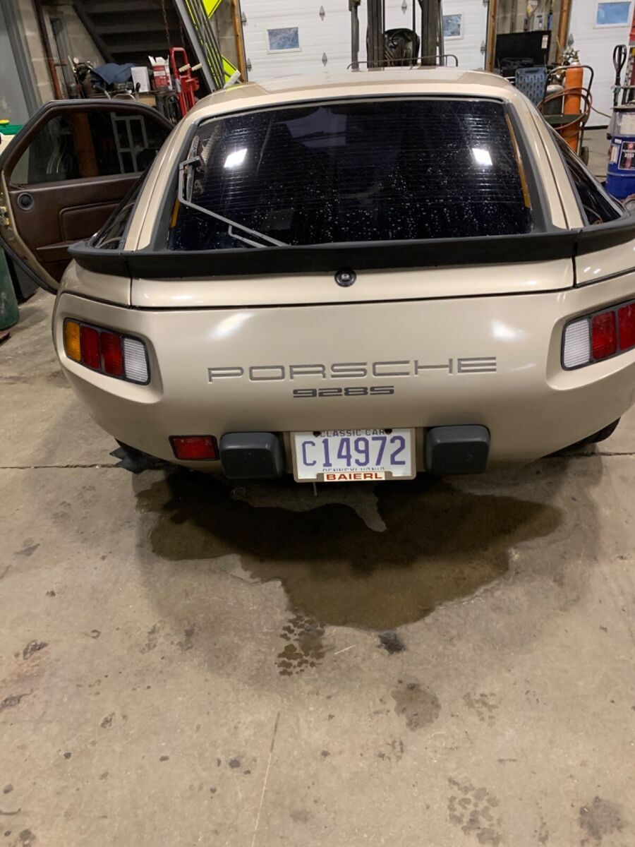1985 Porsche 928 - photo 12