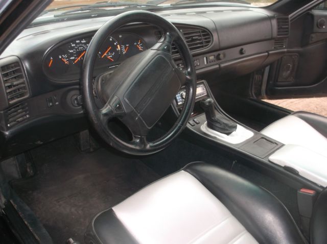 1985 Porsche 944 - photo 3
