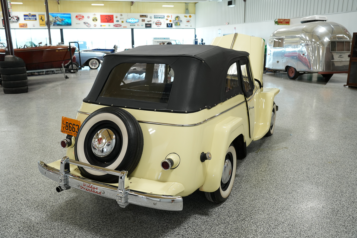 1949 Willys Jeepster - photo 11