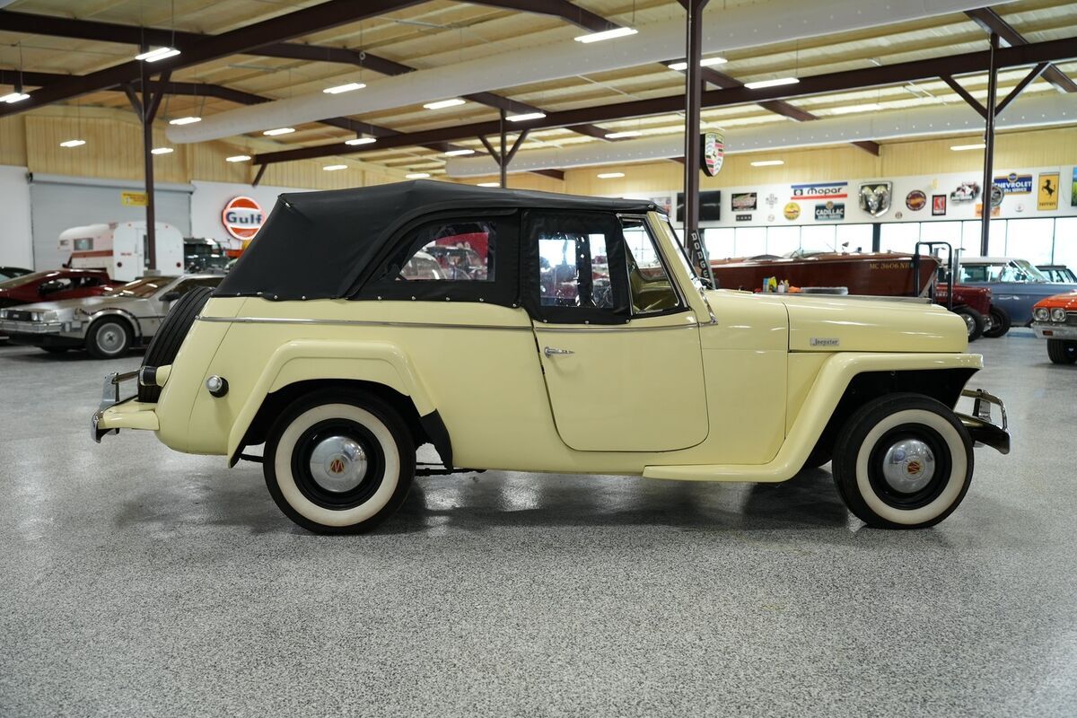 1949 Willys Jeepster - photo 4