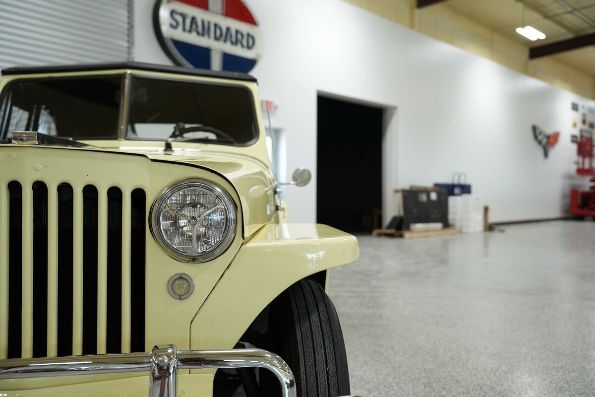 1949 Willys Jeepster - photo 9