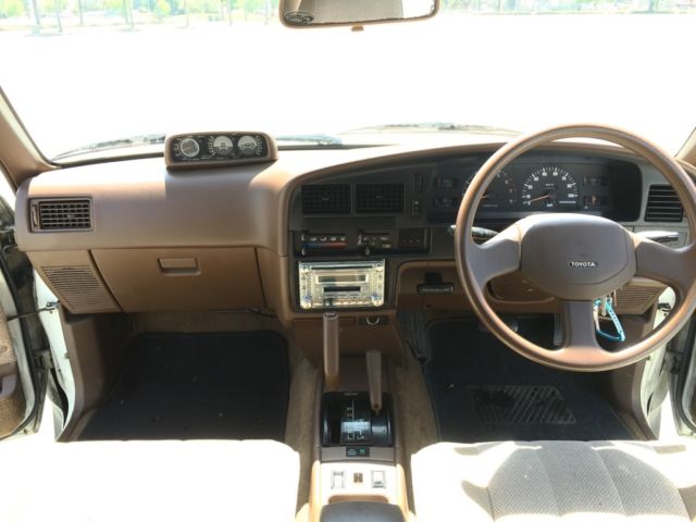 1989 Toyota 4 Runner / Hi-Lux Surf 83K NEVER ON MAIL ROUTE A ON ROAD USE - photo 5