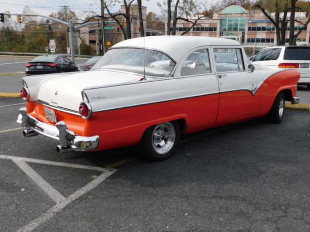 1955 Ford Fairlane Club Sedan; 351 cu. in. Windsor - photo 2