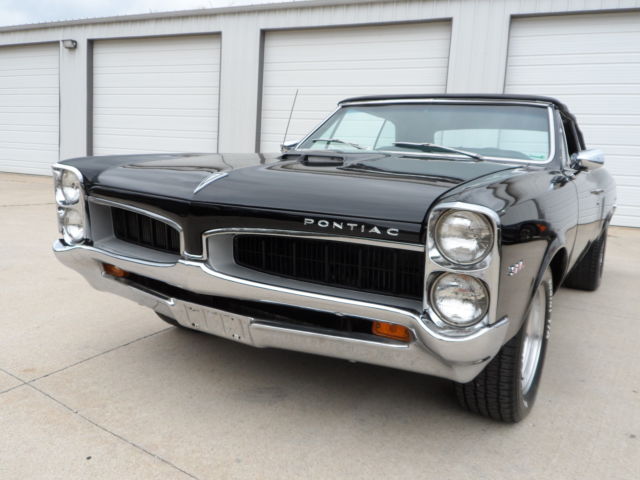 POWER CONVERTIBLE TOP, POWER STEERING, POWER BRAKES, AMERICAN RACING WHEELS. 1967 Pontiac Le Mans GTO CLONE