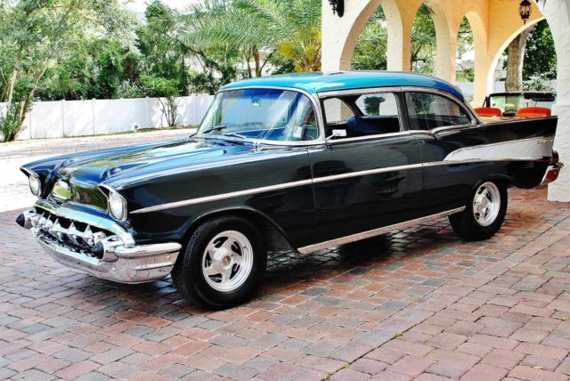1957 Chevrolet Bel Air/150/210 Stunning Restoration Vintage Air - photo 4
