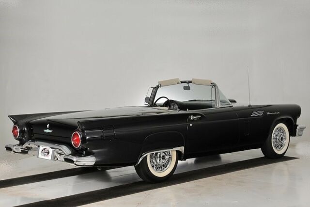 1957 Ford Thunderbird -- - photo 10