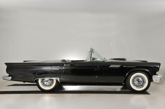 1957 Ford Thunderbird -- - photo 4