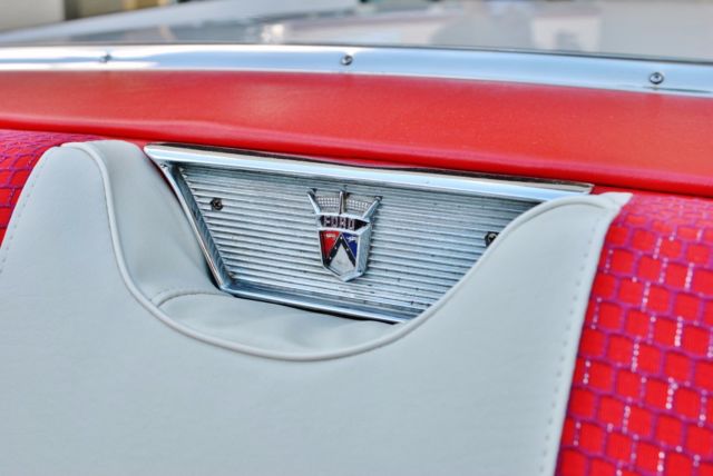 1957 Ford Fairlane Skyliner Rectractable Hardtop Fully Restored - photo 13