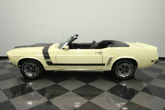 1969 Ford Mustang - photo 2