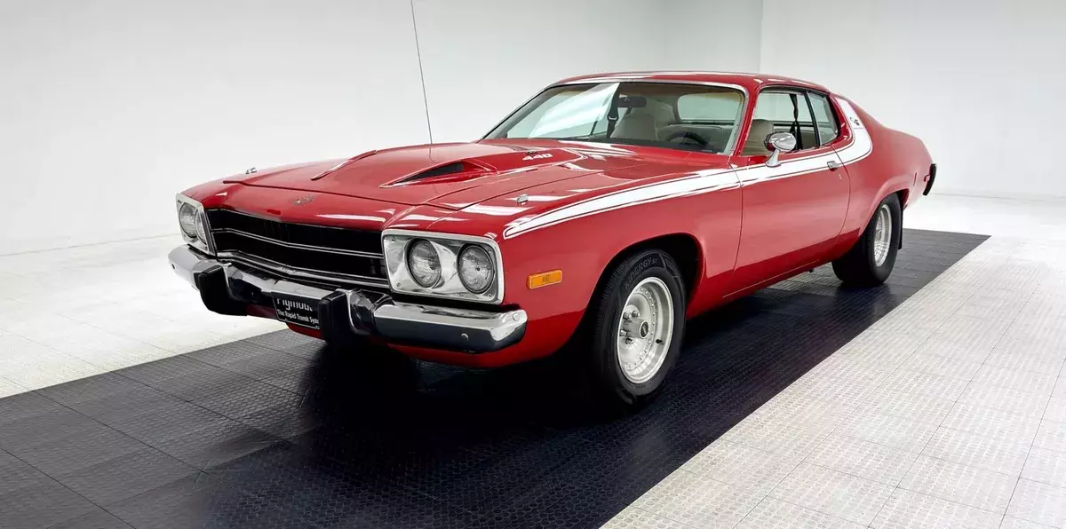 Powerful 440ci V8/Aluminum Heads/A727 Auto/4.11 SureGrip Axle/True Road Runner 1974 Plymouth Road Runner Hardtop