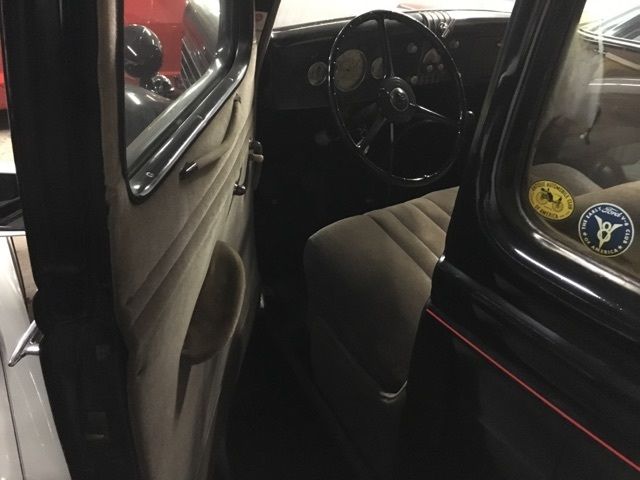1935 Ford Coupe Model 48 - photo 8