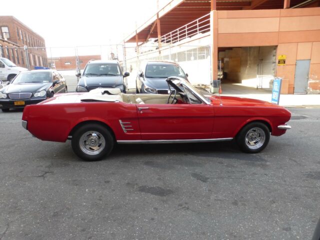 1966 Ford Mustang Convertible - photo 4