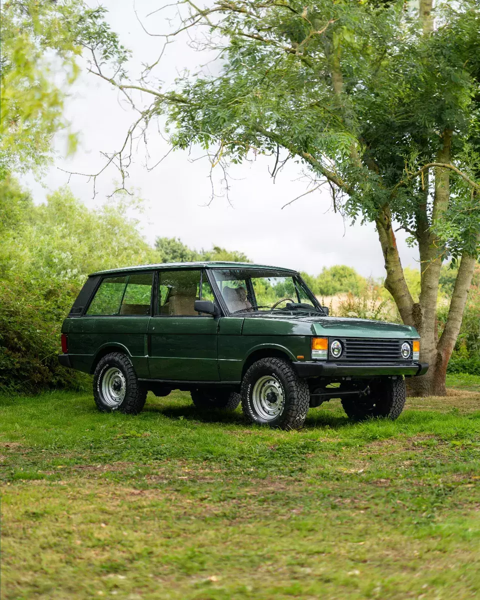 Presenting a 2-door beautifully restored 1987 Range Rover Classic 1987 Land Rover Range Rover