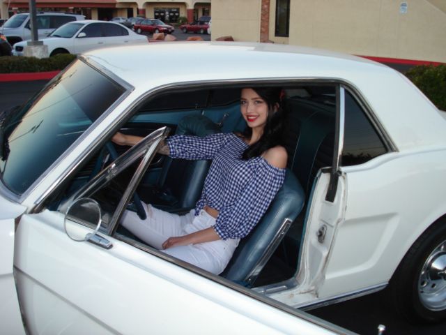 1966 Ford Mustang - photo 2