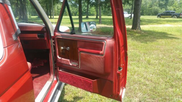 1984 Ford Bronco --xlt Lariat - photo 4