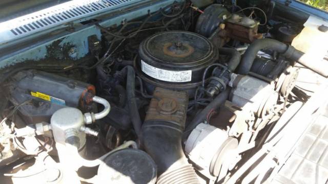 1986 Chevrolet Suburban C20 HD Custom Deluxe - photo 5