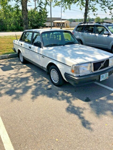 1990 Volvo 240 - photo 2
