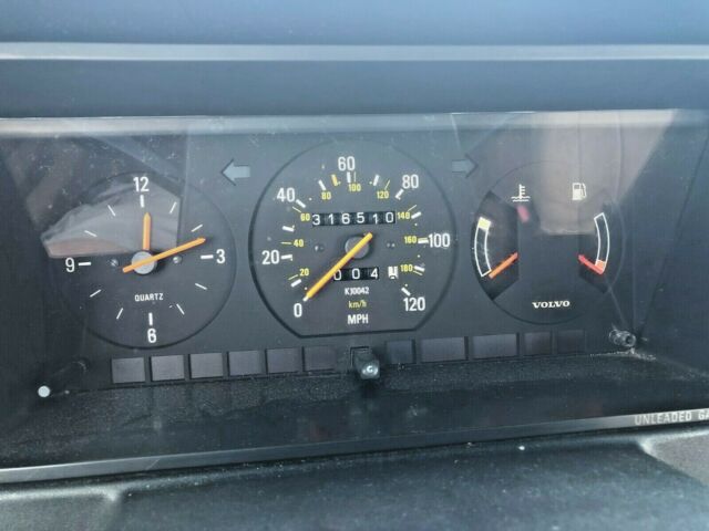 1990 Volvo 240 - photo 9