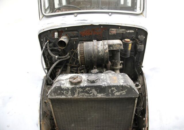 1957 Austin FX30 - photo 10