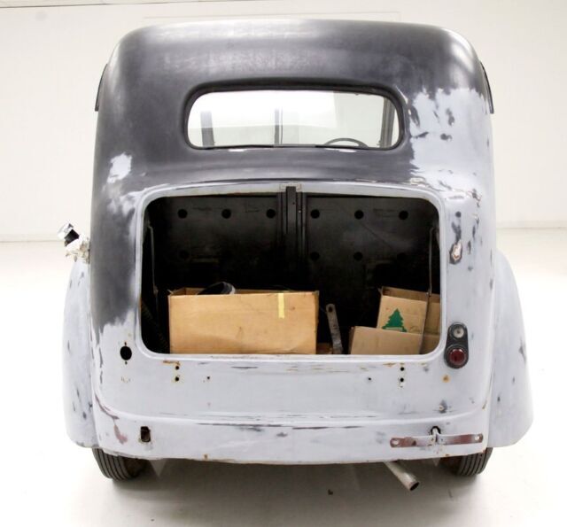 1957 Austin FX30 - photo 4