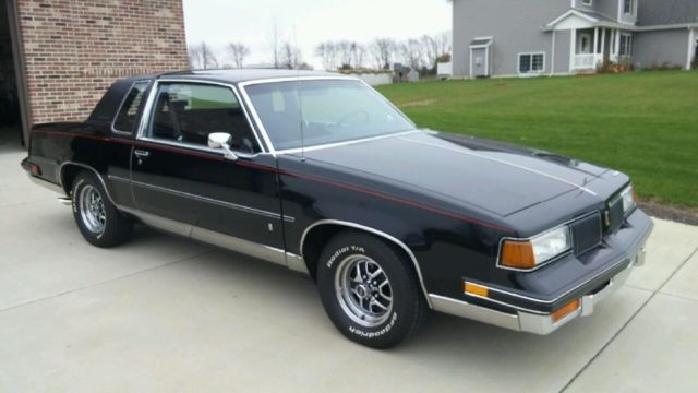 1988 Oldsmobile Cutlass Supreme Classic - photo 2