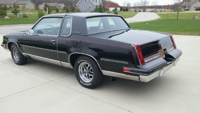 1988 Oldsmobile Cutlass Supreme Classic - photo 4