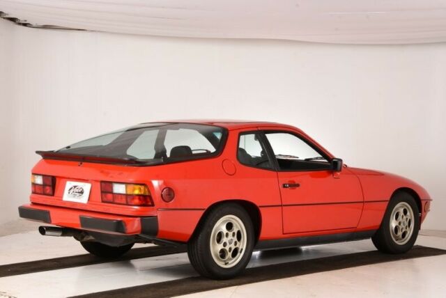 1987 Porsche 924S -- - photo 3