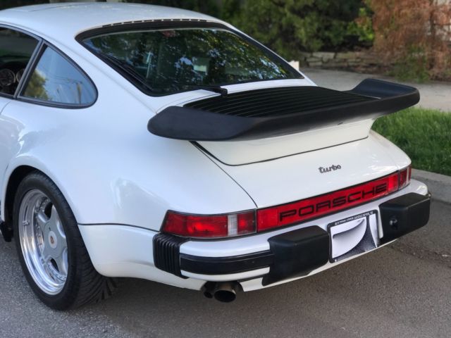 1986 Porsche 930 Coupe with sunroof - photo 12