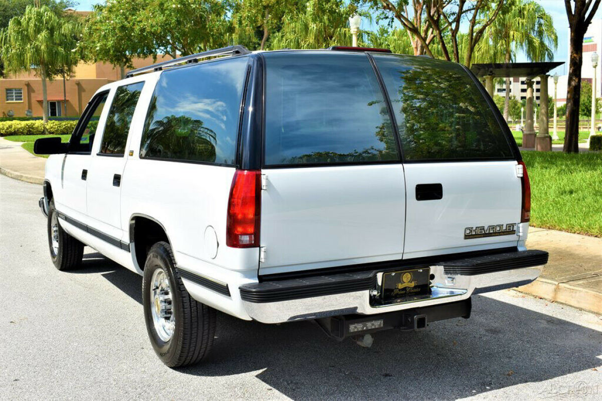 1994 Chevrolet Suburban - photo 11