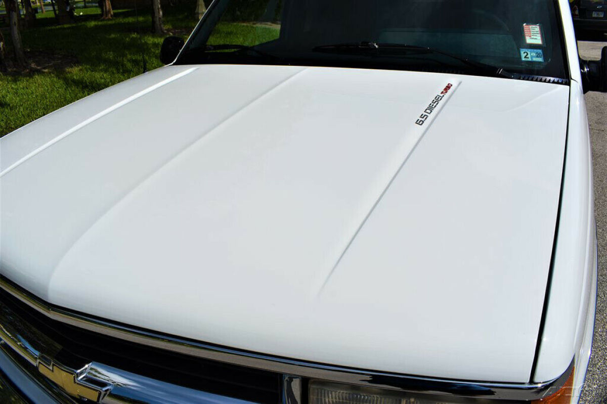 1994 Chevrolet Suburban - photo 8