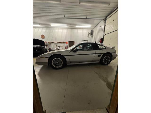 1987 PONTIAC GT - photo 2