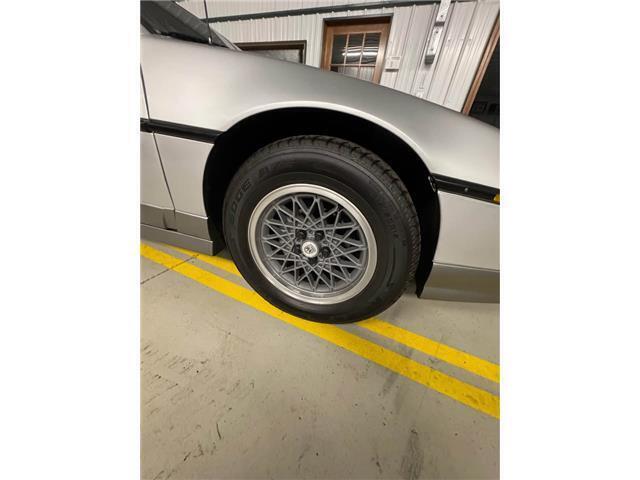 1987 PONTIAC GT - photo 8