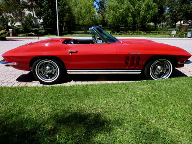 1965 Chevrolet Corvette CONVERTIBLE - photo 4