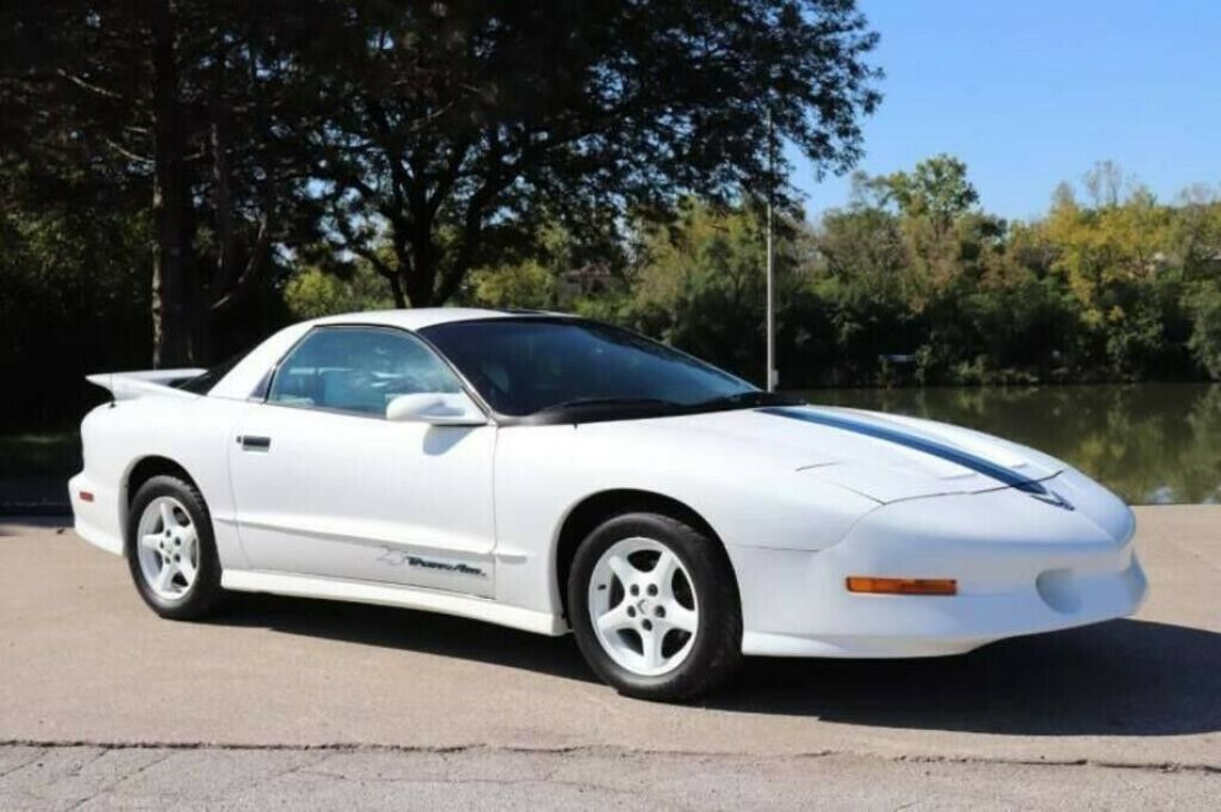Pristine, low miles, 25th Anniversary Edition Pontiac Trans Am. Clean title 1994 Pontiac Trans Am