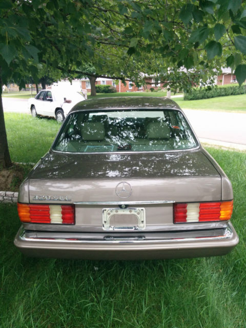 1989 Mercedes-Benz 400-Series 420SEL - photo 3