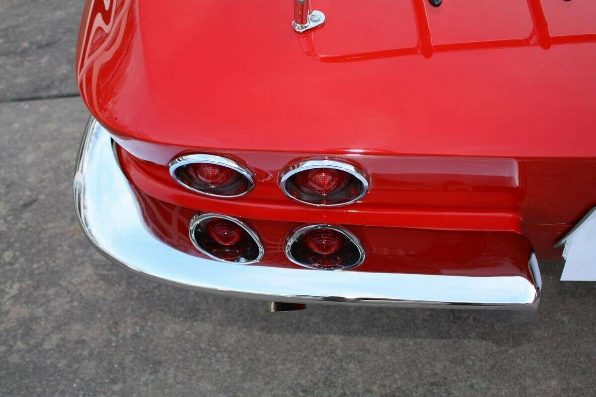 1963 Chevrolet Corvette - photo 11