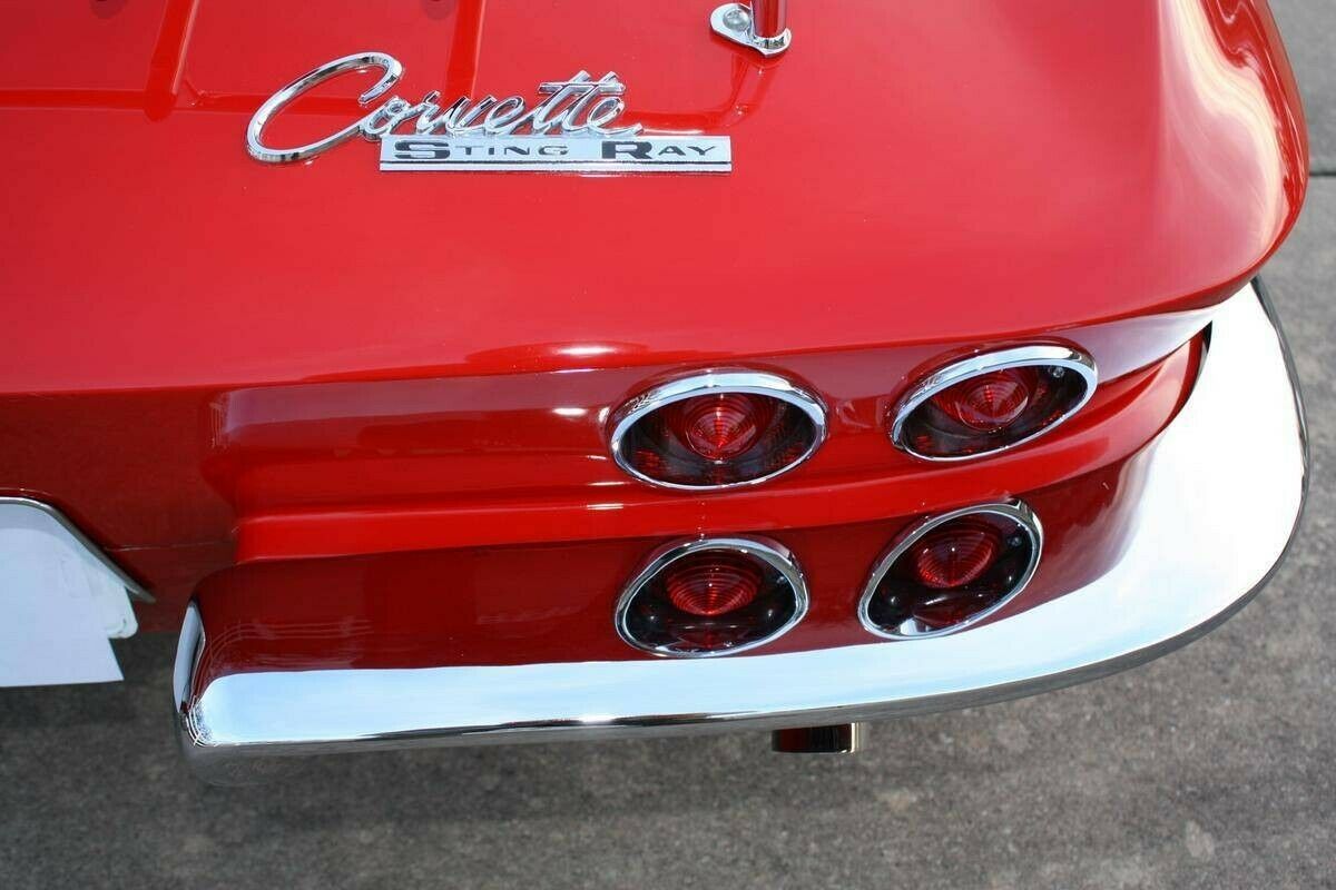 1963 Chevrolet Corvette - photo 12