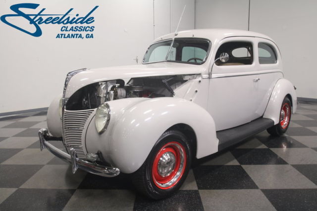 PRO-BUILT MOONSHINER, STRONG 383 STROKER V8, 4BBL, 700R4, FRONT DISCS, PWR STEER 1939 Ford Standard